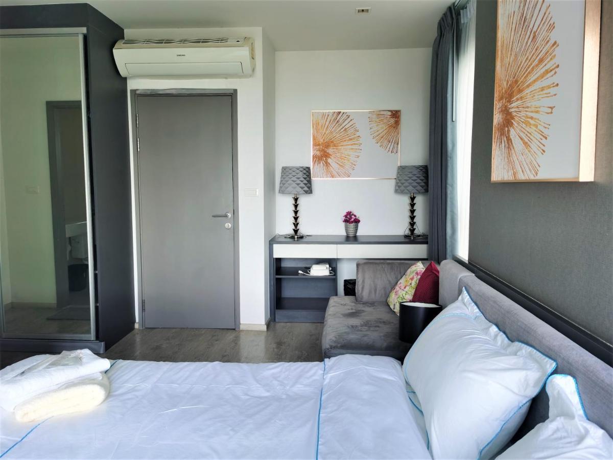 Llx Apartments At The Base Condo Pattaya Luaran gambar