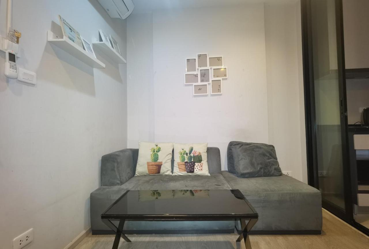 Llx Apartments At The Base Condo Pattaya Luaran gambar