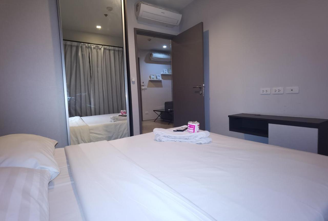 Llx Apartments At The Base Condo Pattaya Luaran gambar