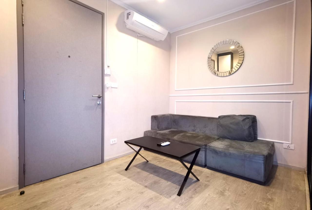 Llx Apartments At The Base Condo Pattaya Luaran gambar