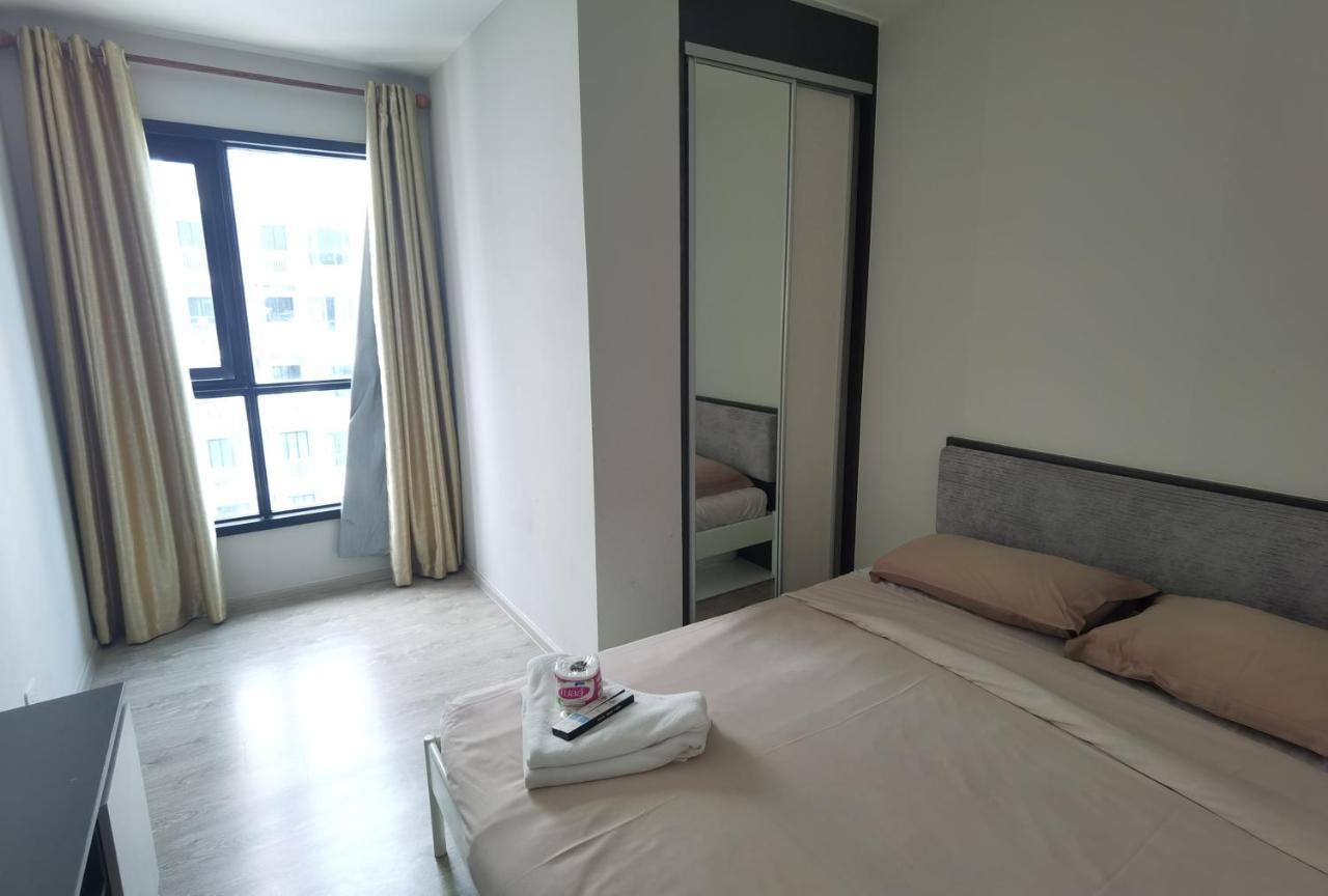 Llx Apartments At The Base Condo Pattaya Luaran gambar