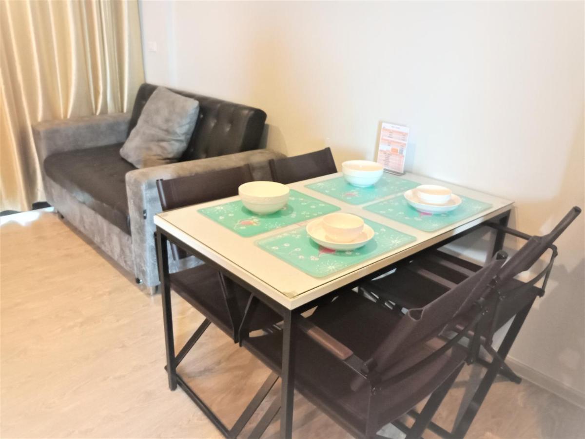 Llx Apartments At The Base Condo Pattaya Luaran gambar