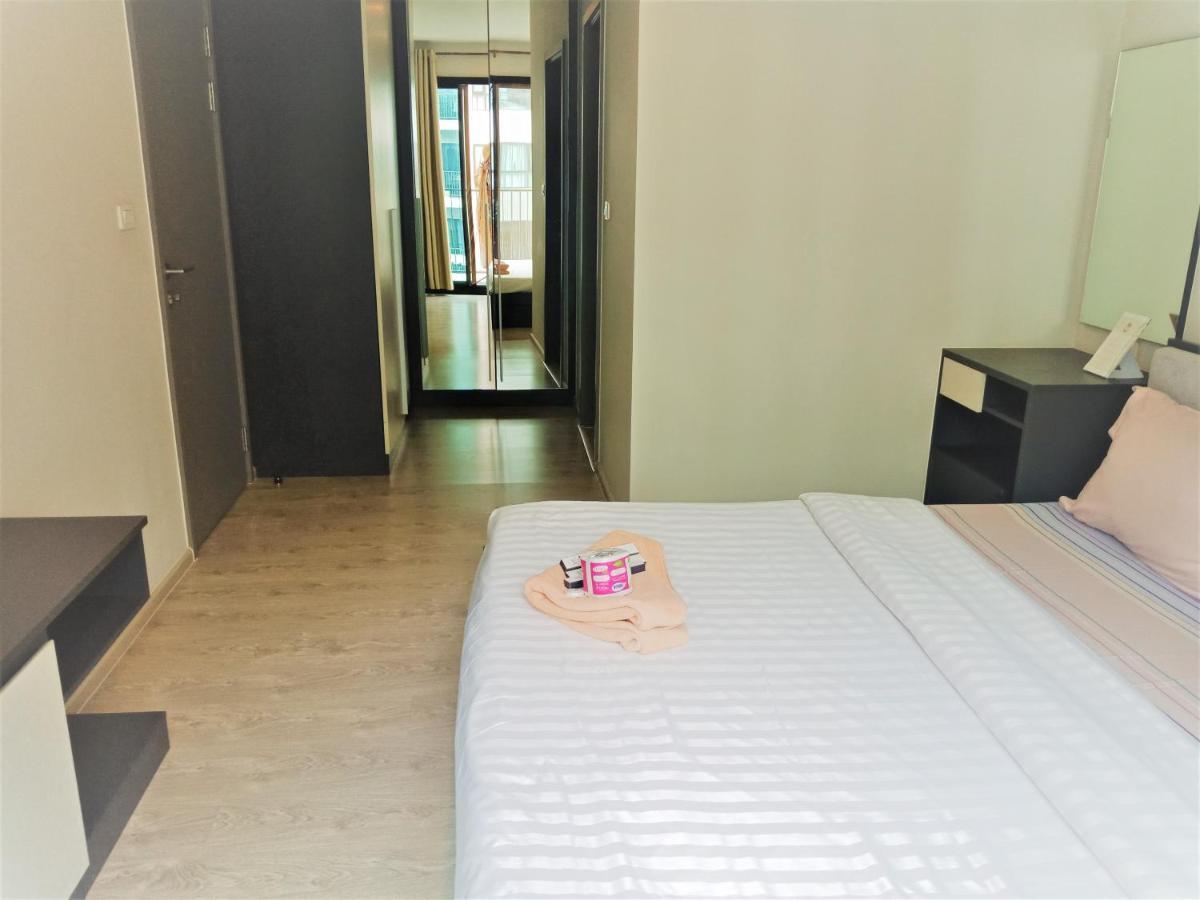 Llx Apartments At The Base Condo Pattaya Luaran gambar